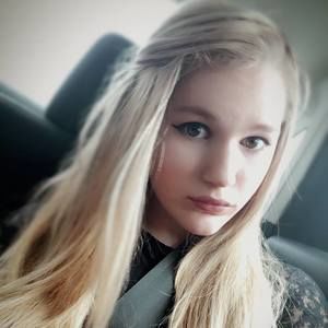 Meet your Posher, Cassie